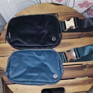 TWO Lululemon Everywhere Belt Bag Velour 1L Black and Green Jasper Gold Buckle